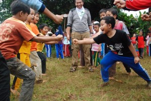 Game-di-lahan-terbuka-7-1024x685