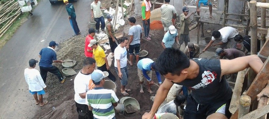 Kerja Bakti Pembangunan Masjid Bantarsari Perkokoh Persatuan
